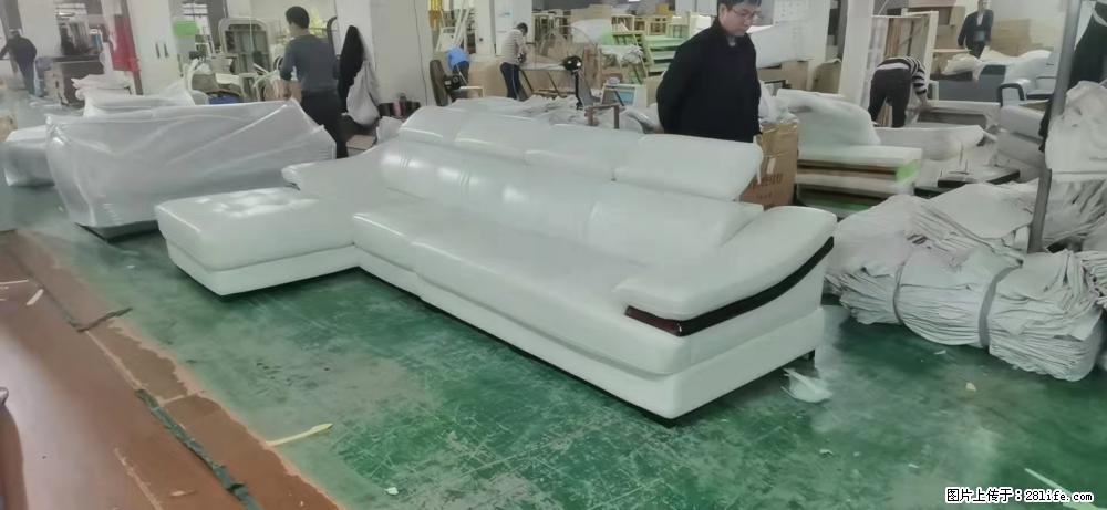 【大厂仿真皮沙发】实木框架,高回弹海绵45密度。全新包装,质量非常好,3.6米右贵妃 - 各类家具 - 居家生活 - 连云港分类信息 - 连云港28生活网 lyg.28life.com